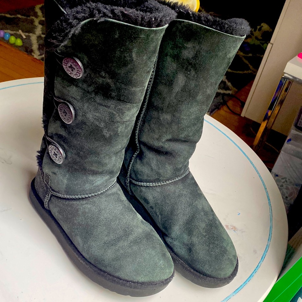 Ugg boots size 9